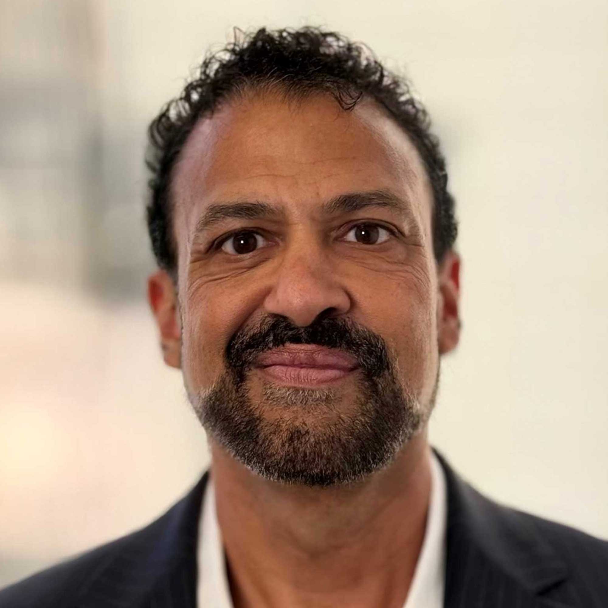 nick desai headshot