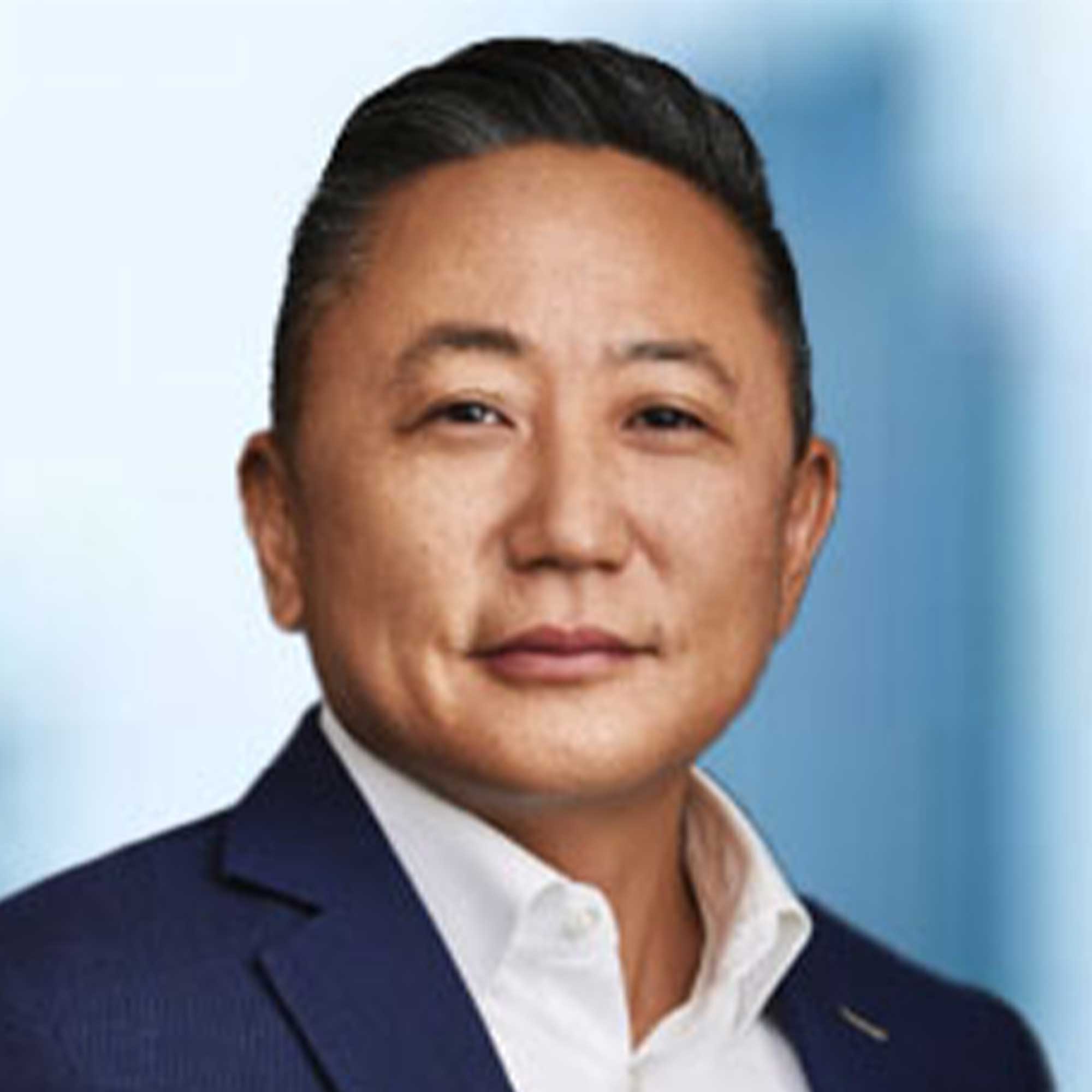 Jieho Lee headshot