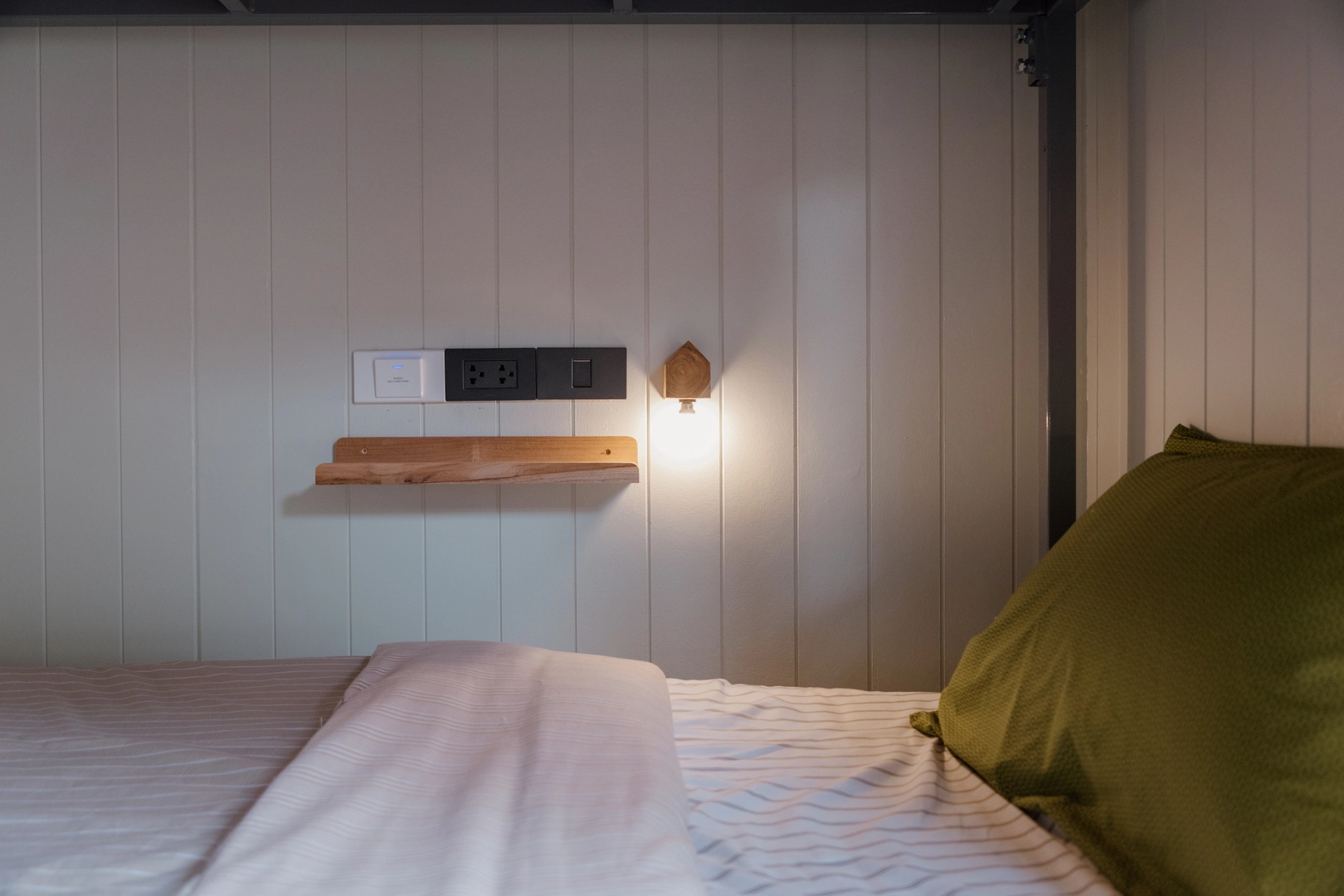 CNX-dorm-bed-cozy
