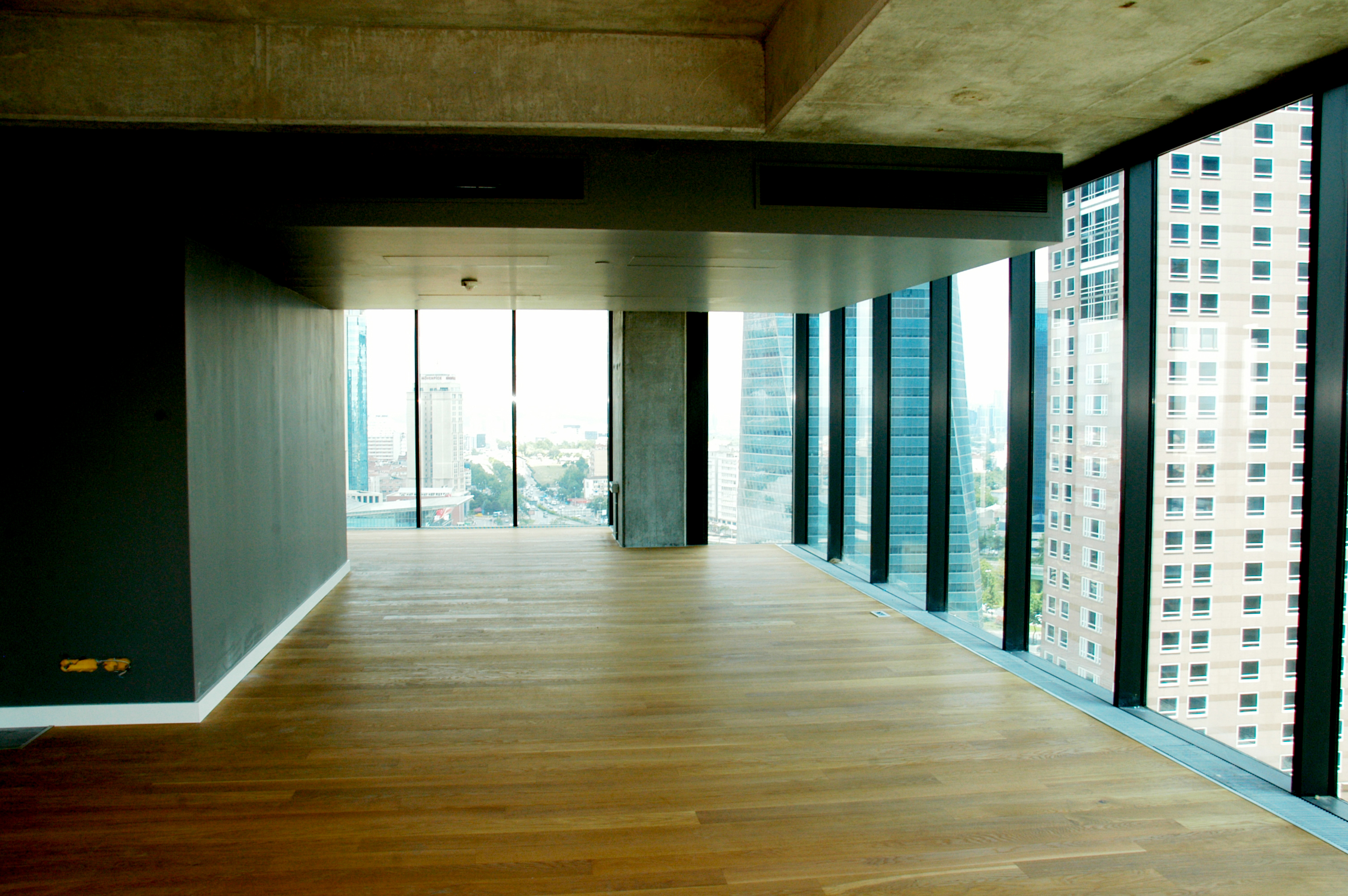 LEVENT LOFT' TA 3 CEPHELİ, TERASLI ÖZEL TASARIM SATILIK REZIDANS