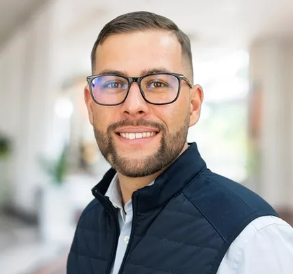 Portrait de Julien Gaucher, expert en fiscalité LMNP chez Nopillo