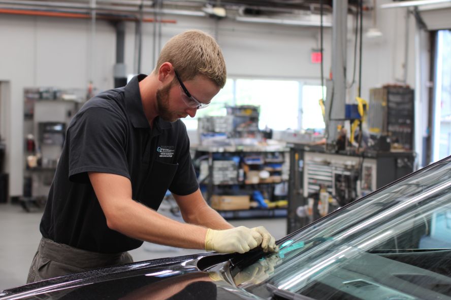 las vegas auto glass shops