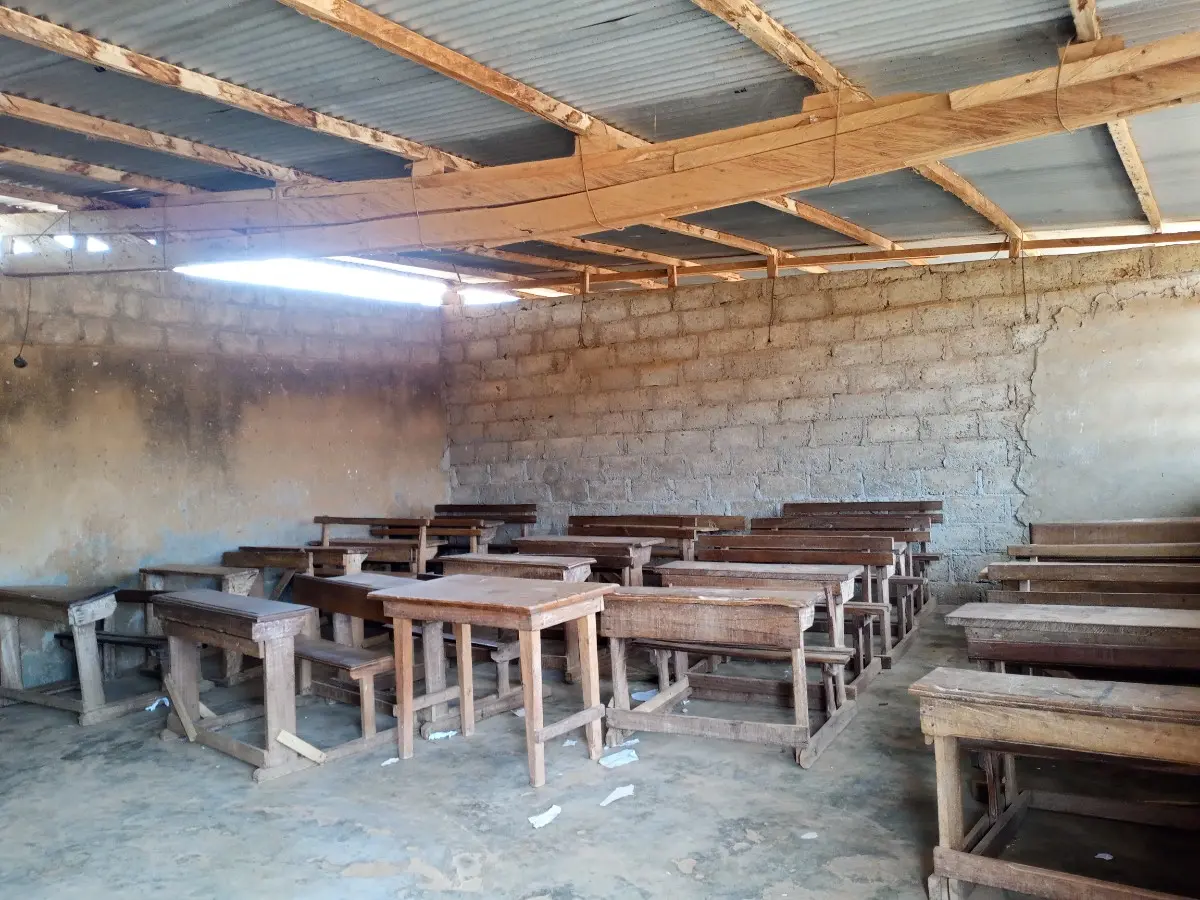 Slle de classe Fologo
