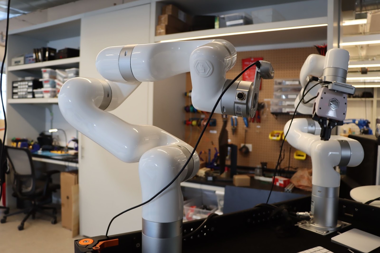 Two UFactory xArms in Viam's lab