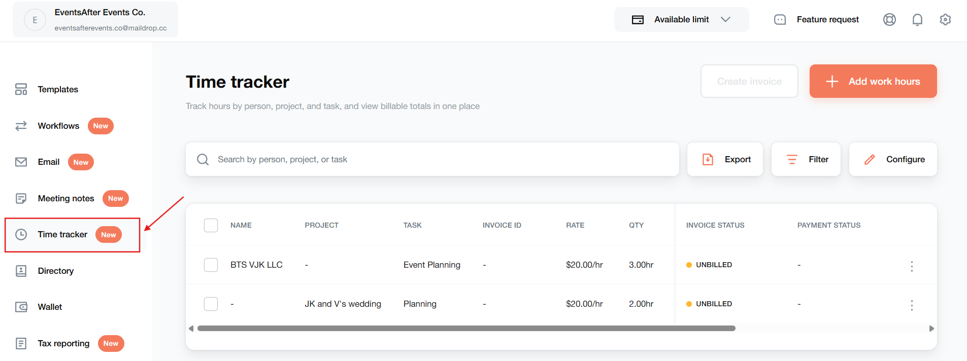 Maroo Time Tracker showing two illustrative work entries and separate invoice and payment status columns.