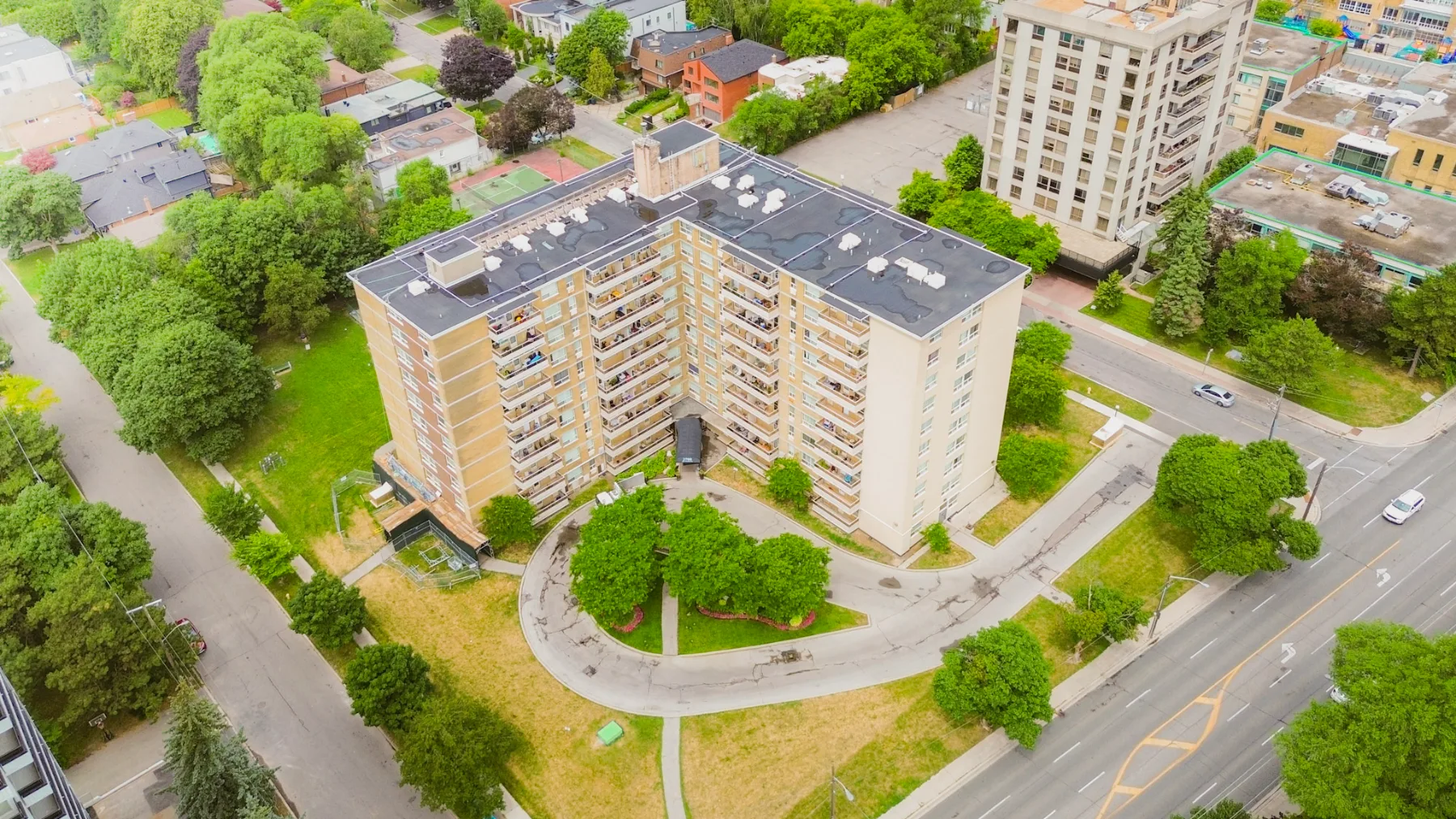 2700 Bathurst Street