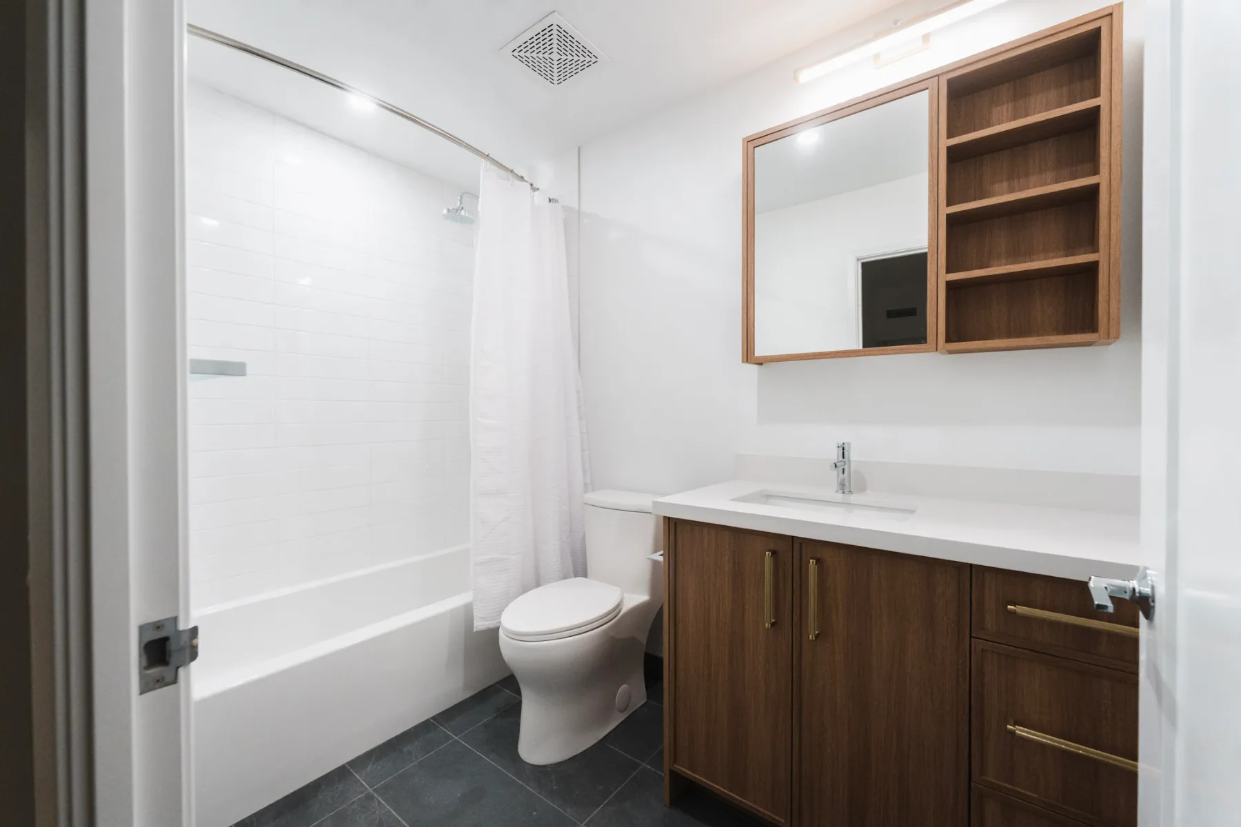 61 Yorkville Avenue, Toronto – project photo 13