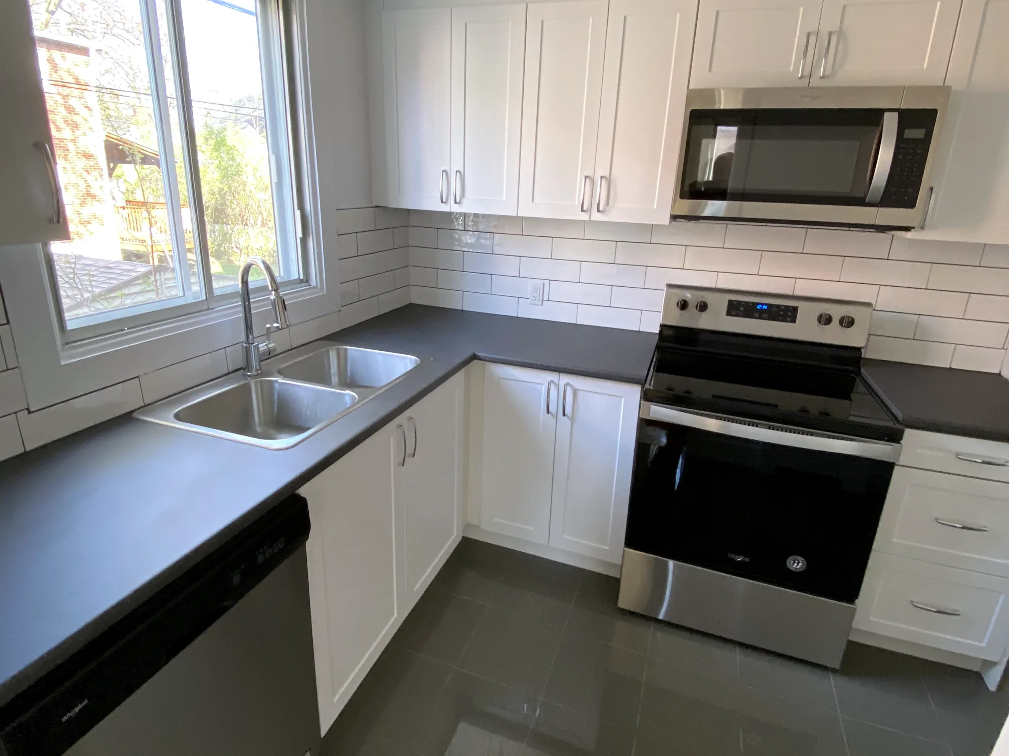 Décarie and Ouimet Suites