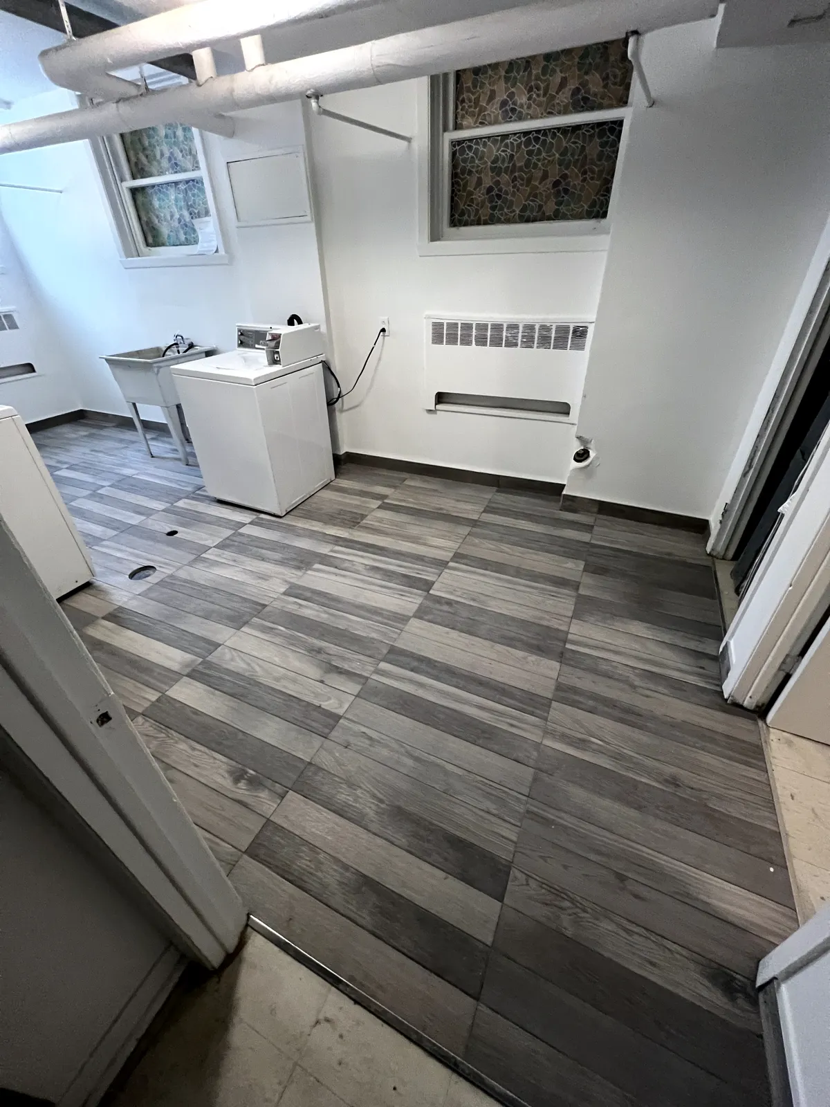 Delmar and Hearne laundry rooms, Montréal, photo 5 of 10