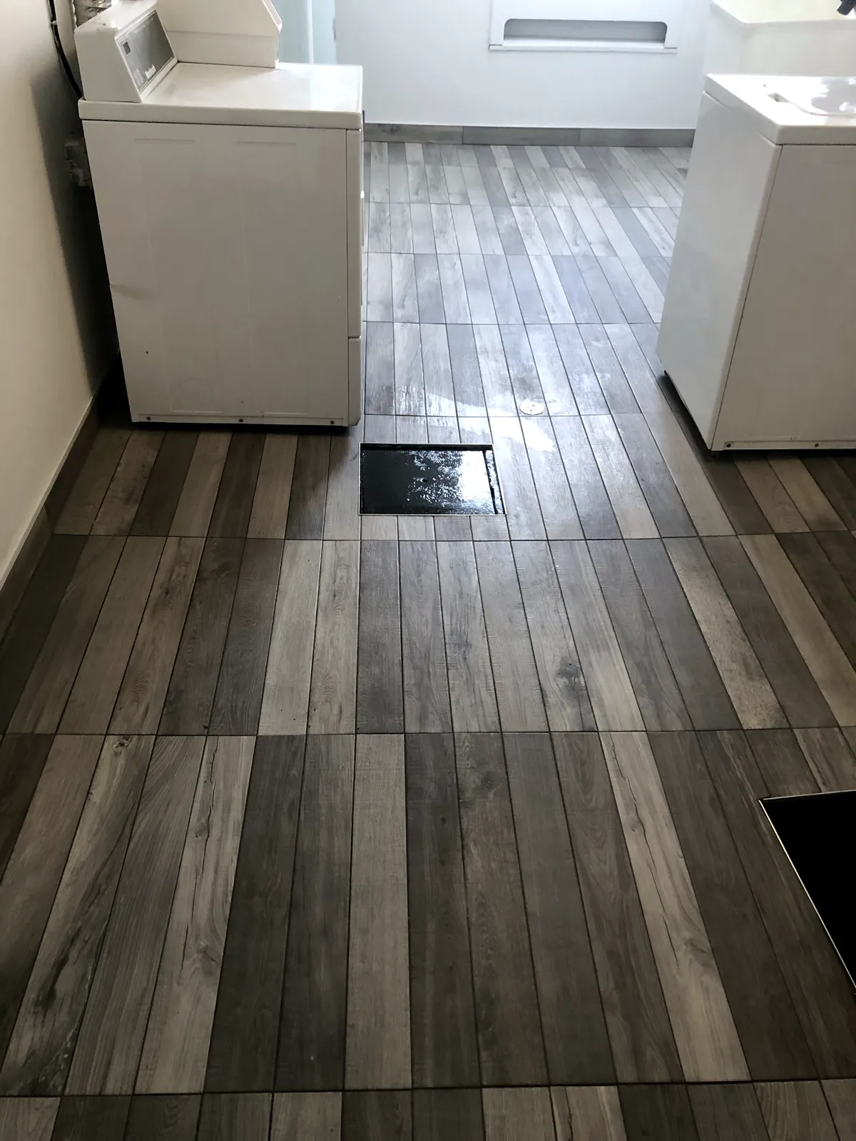 Delmar and Hearne laundry rooms, Montréal, photo 6 of 10