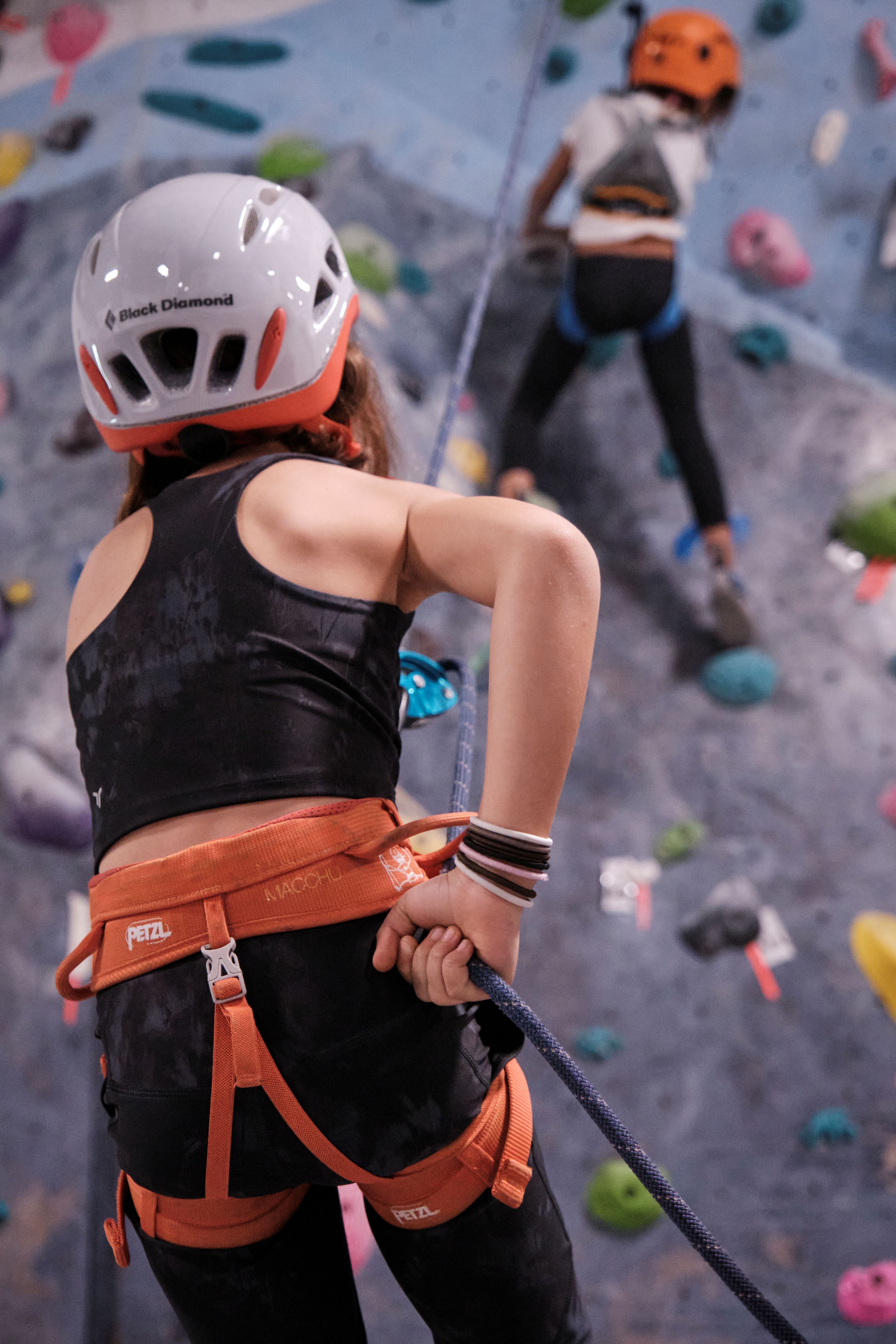 campamento de escalada para niños