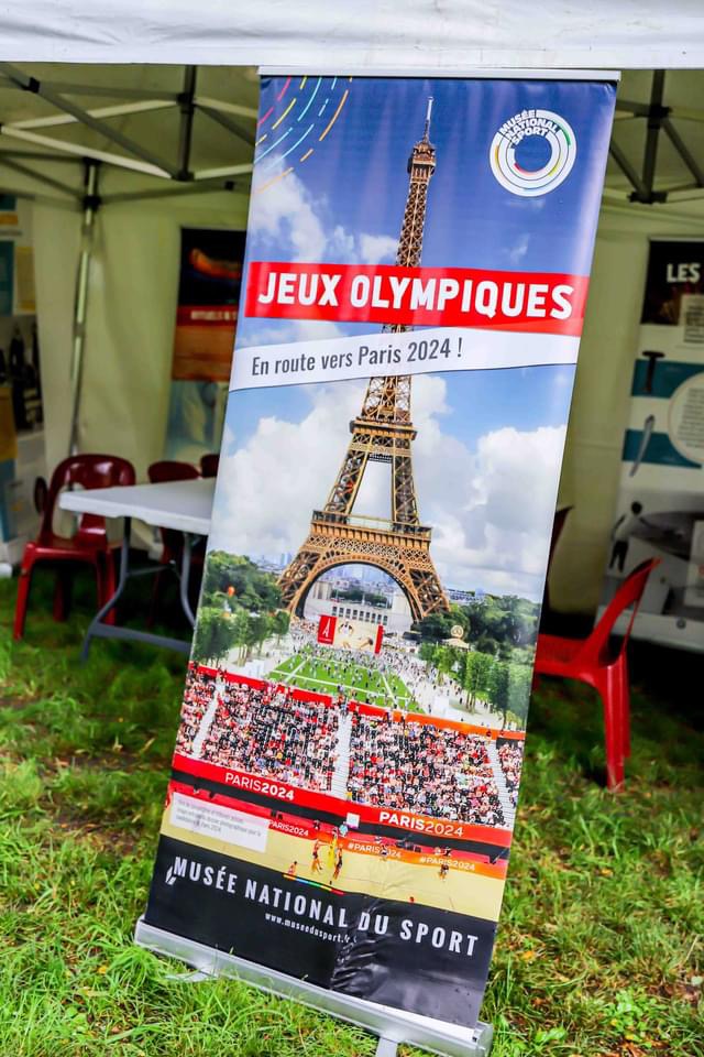 Kakémono Jeux olympiques « En route vers Paris 2024 » du Musée national du sport