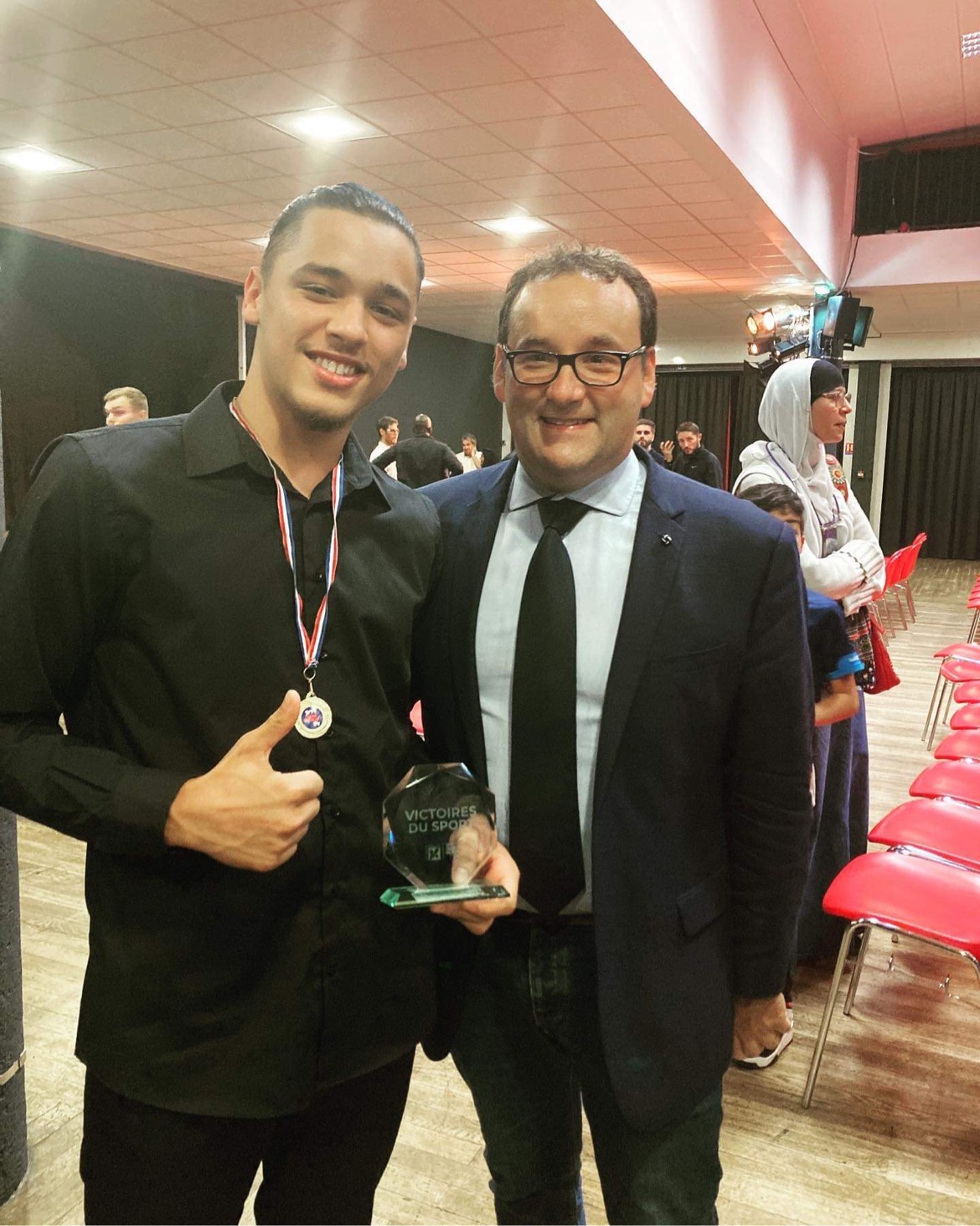 Danseur d'Expressions Urbaines récompensé lors de la Cérémonie des victoires du sport