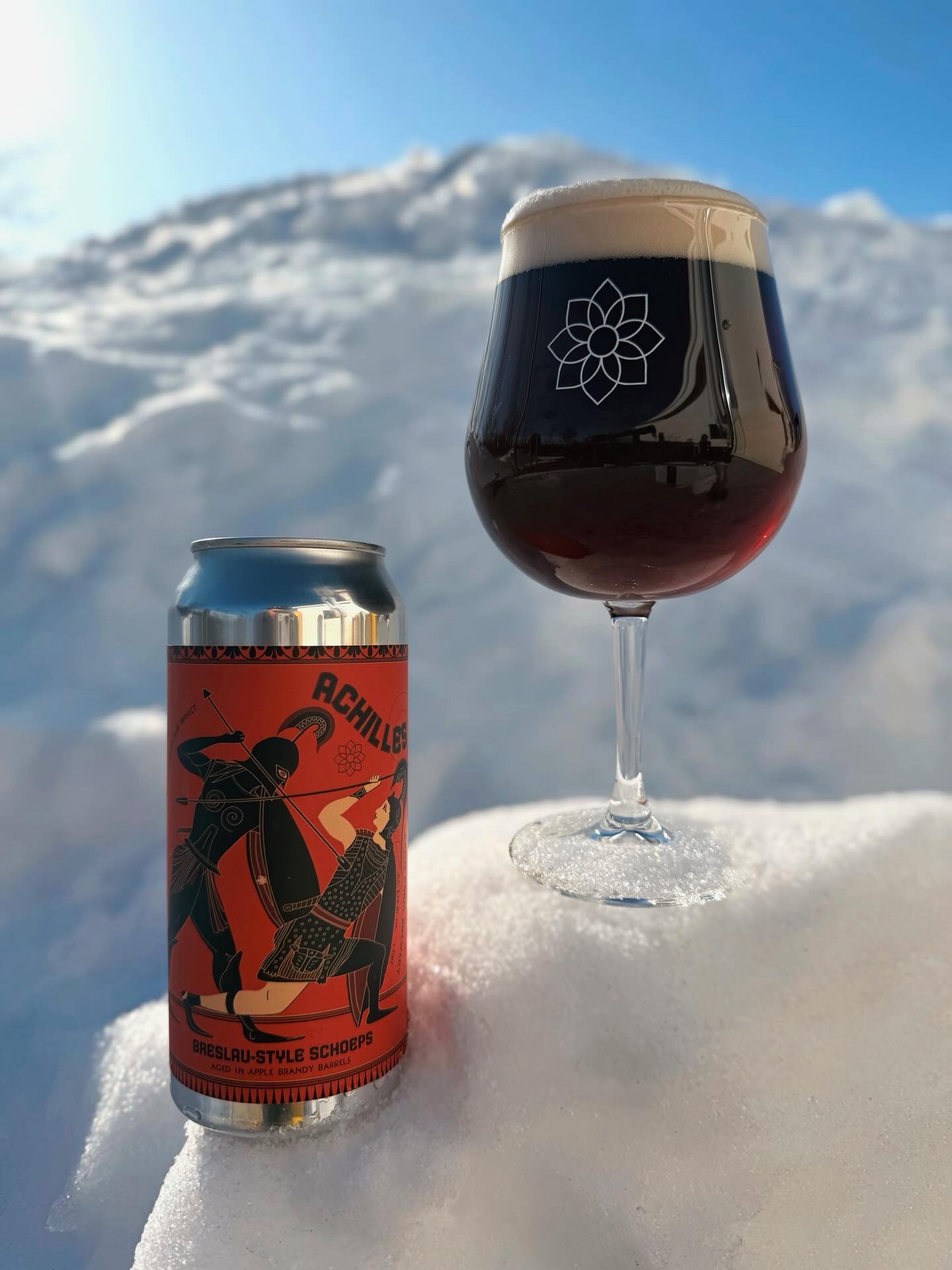 Instagram social icon, it can be clicked to reach the Caius Farm Brewery Instagram page.