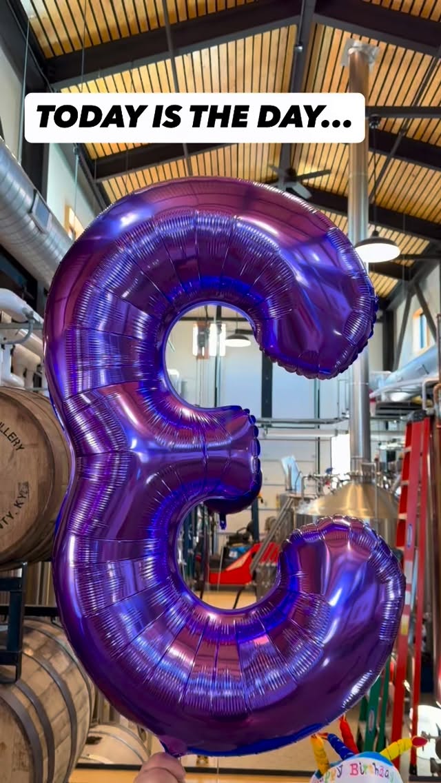 Instagram social icon, it can be clicked to reach the Caius Farm Brewery Instagram page.