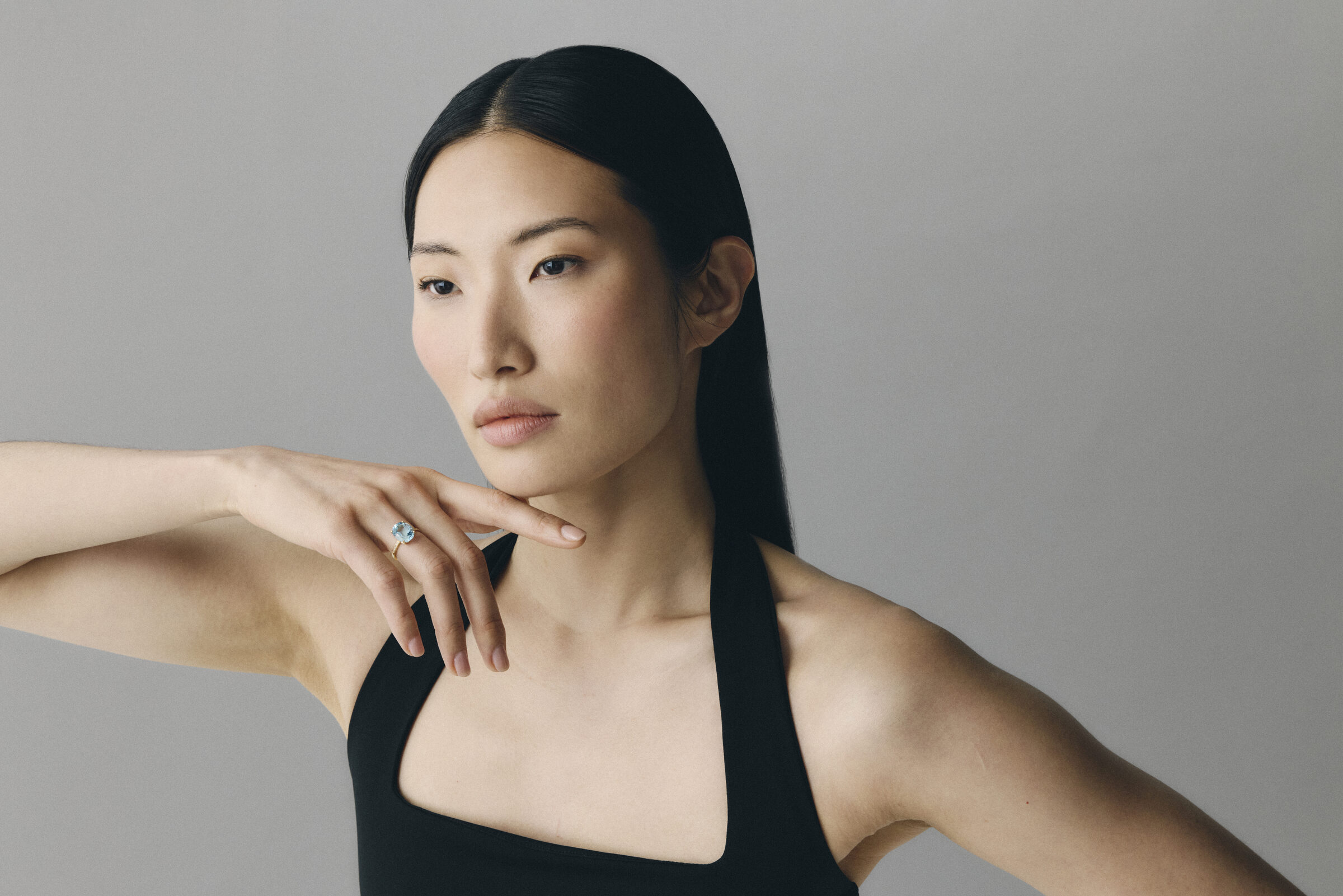 Editorial TIMELESS BONDS