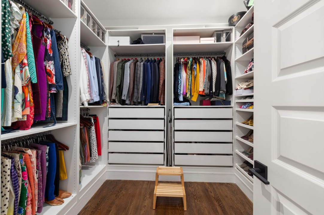 what are custom closets made of