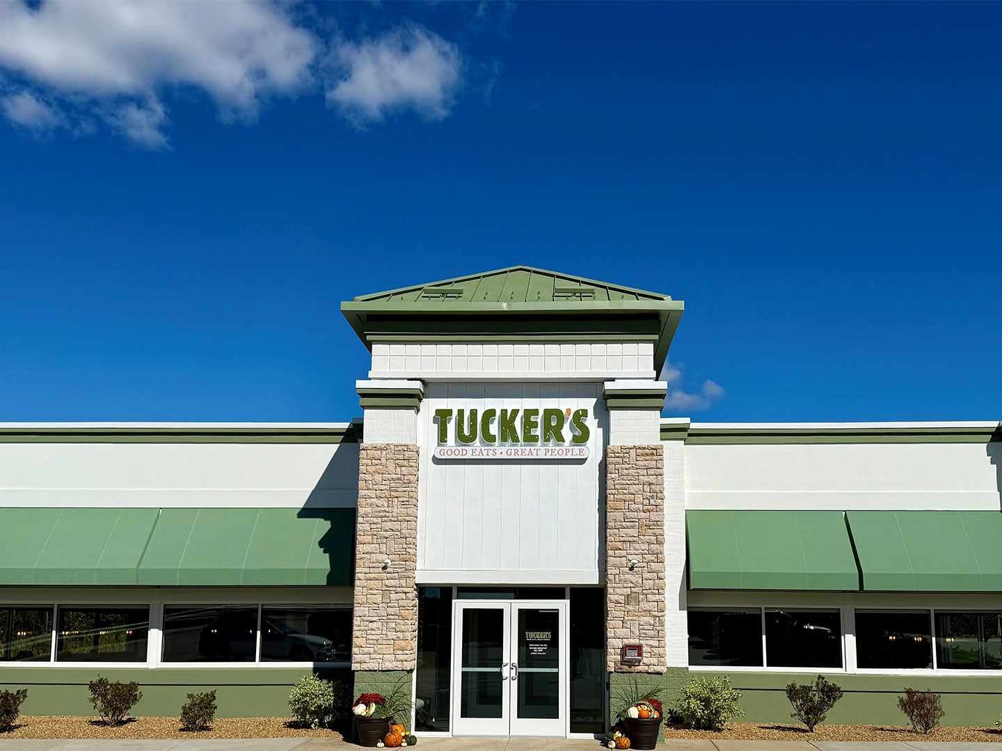 Newington NH Building Exterior