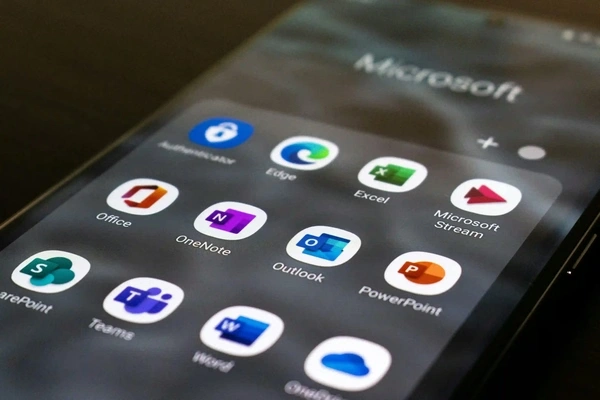 iphone screen with microsoft apps