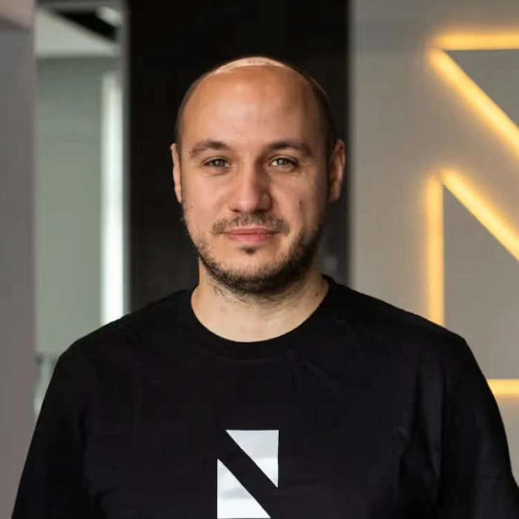 Vlad Petrovych
