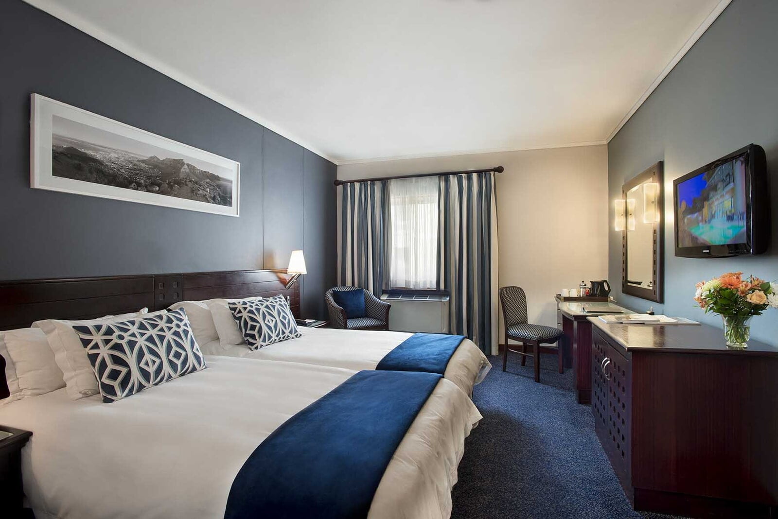 The Commodore Hotel - Cape Town