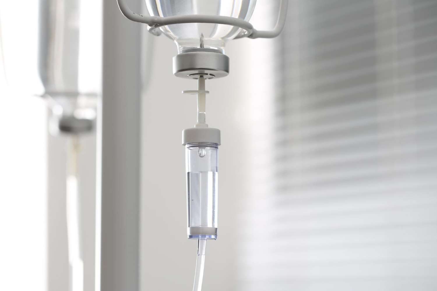 How IV Drip Therapy Can Help After Long Travel in Central Phoenix