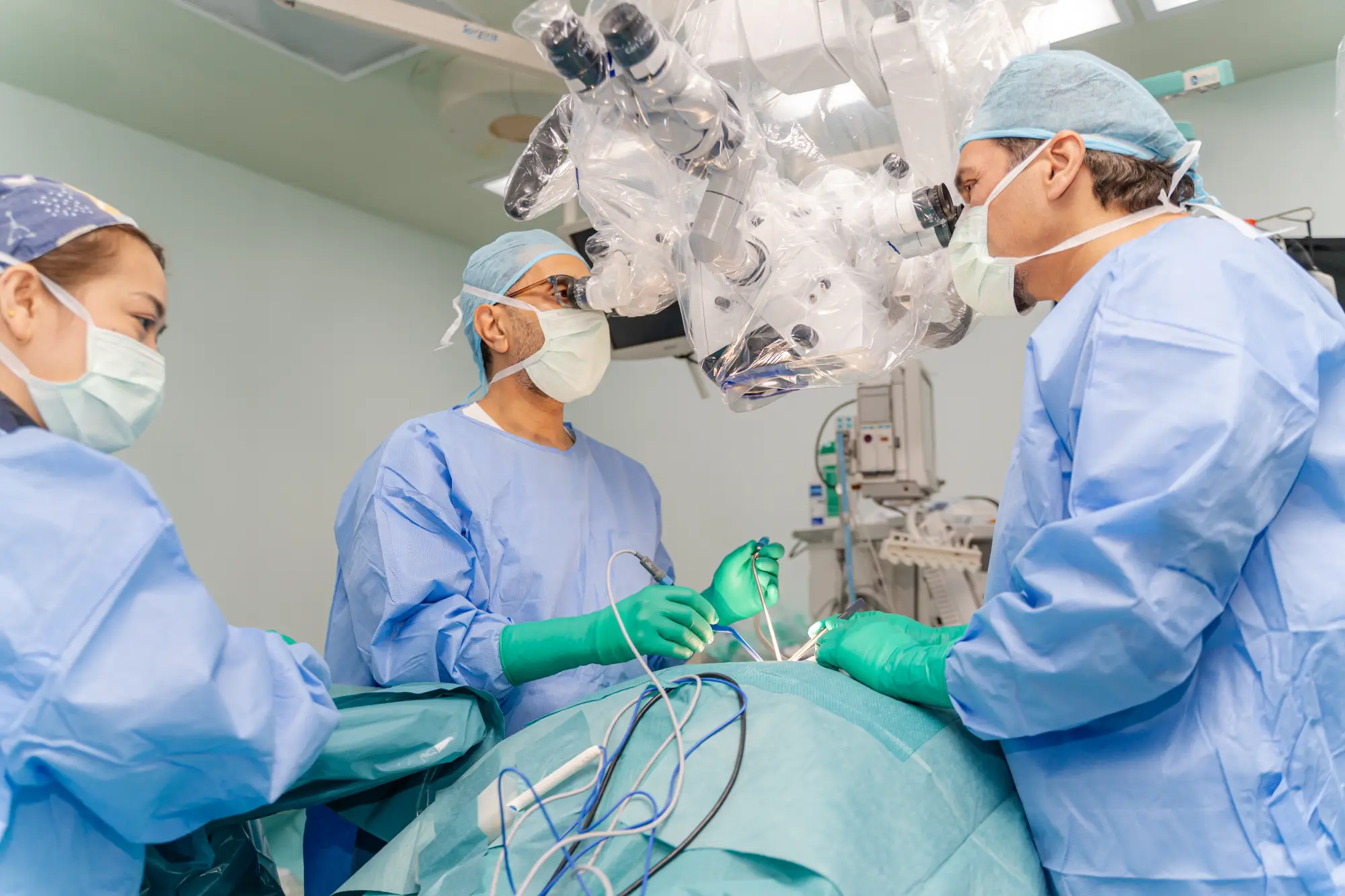 Dr. Soliman Fakeeh Hospital – Jeddah received a case involving a 55-year-old patient who presented with focal seizures affecting the left upper limb, requiring a precise neurological evaluation to determine the cause of the symptoms.
