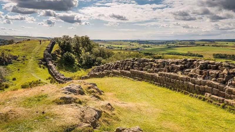 Northern Tour Guide Hadrian's Wall