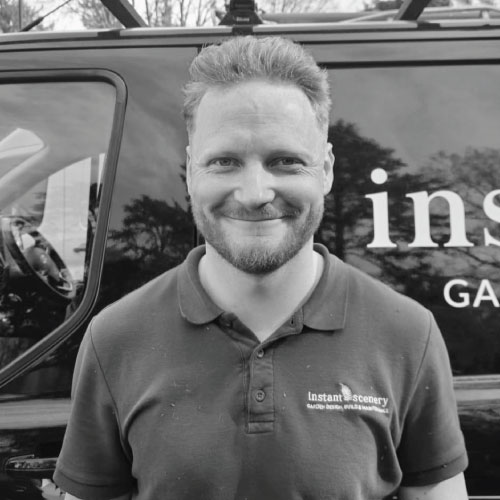 Instant Scenery - Hugo McMannon 