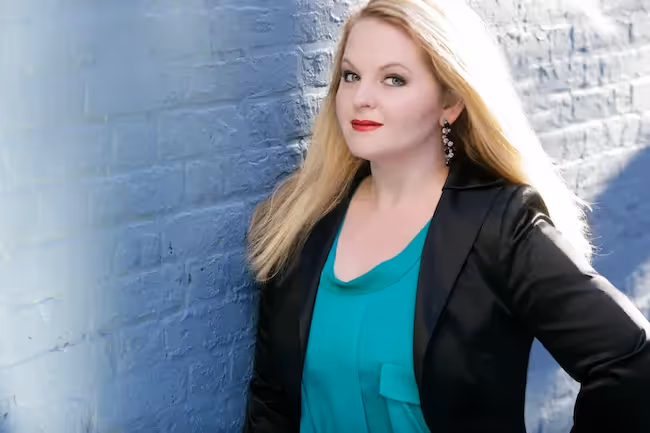 Exclusive: Elizabeth DeShong Talks Two Hermias at the Metropolitan Opera, 'Madame Butterfly' & Mozart's 'Requiem'