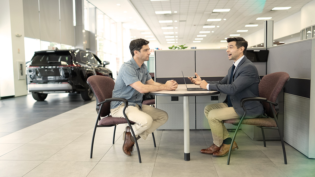 Alternative Credit Scoring: How Dealerships Approve Thin-File Buyers