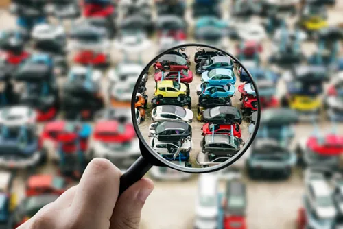 En que fijarse al comprar un auto usado en Chile