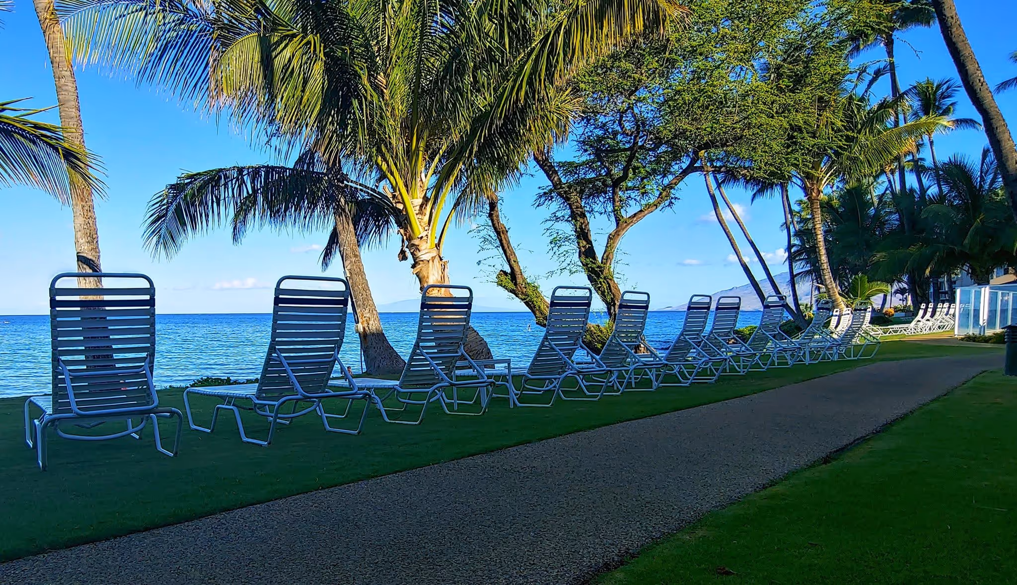 relaxing resort amenities on maui Photo courtesy @rellimchir