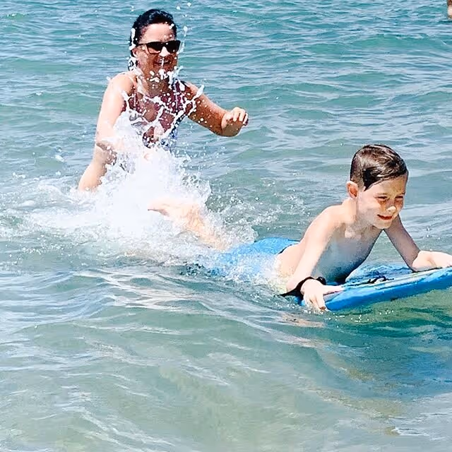 Boogie Board and Surf’s it Up at Kamaole Beach II Photo courtesy @jenmwil