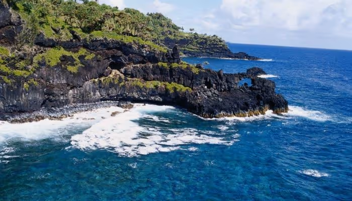 Road to Hana Stops (In Order) For Your Itinerary