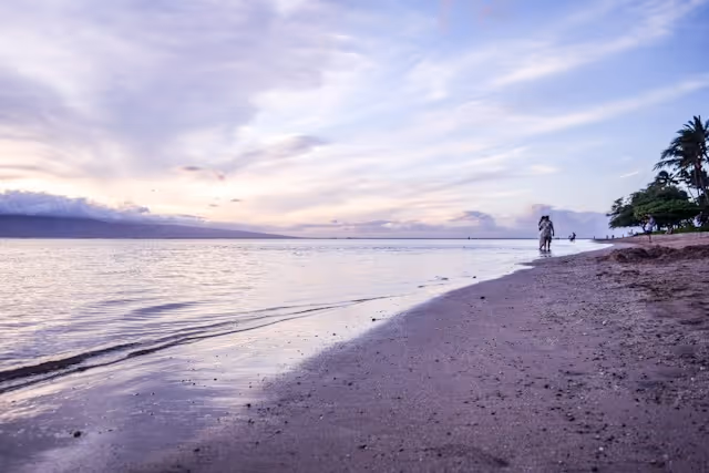 Romantic Beach Walk West Maui, Lahaina, Hawaii, USA.