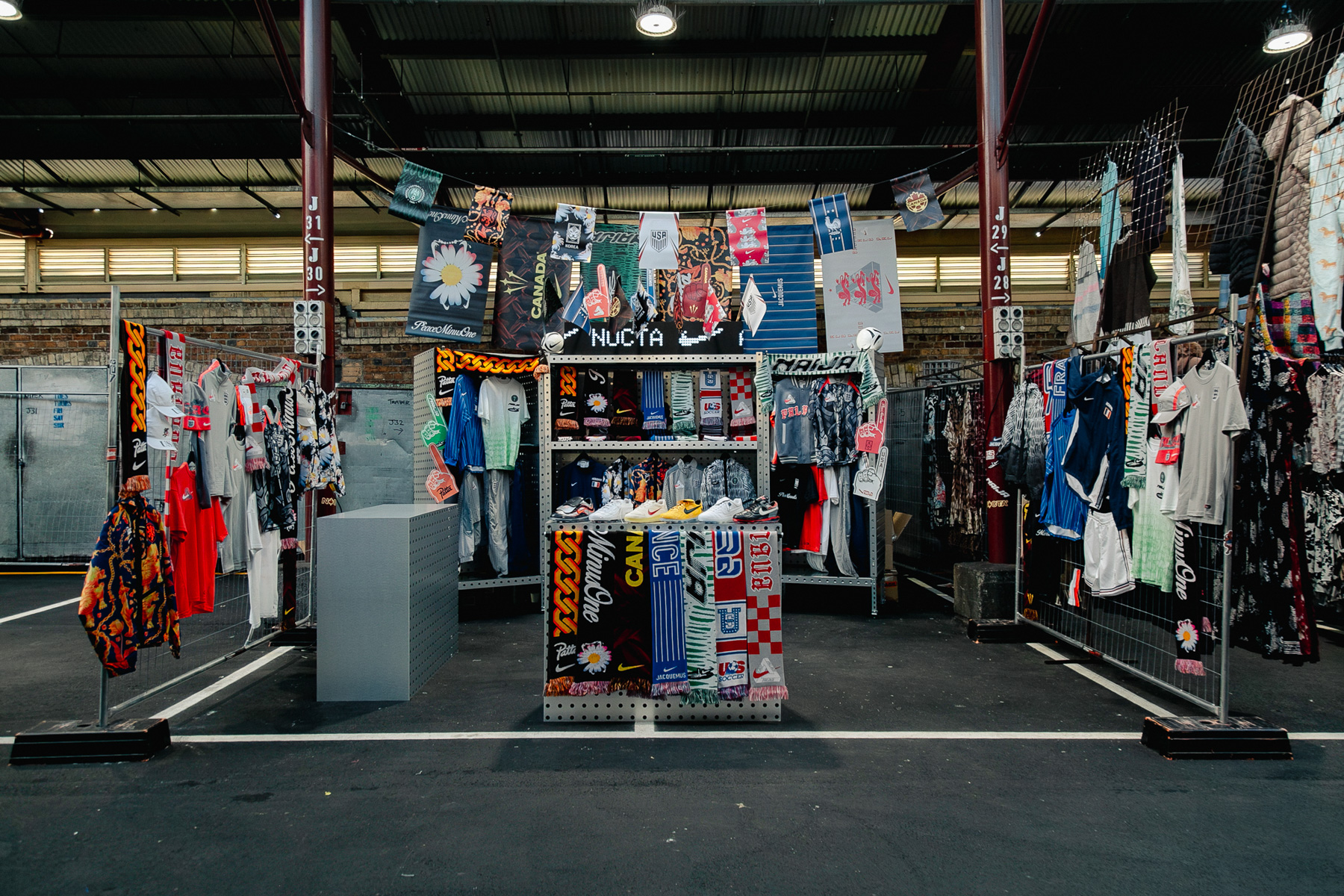SUPPLY world cup kit market store