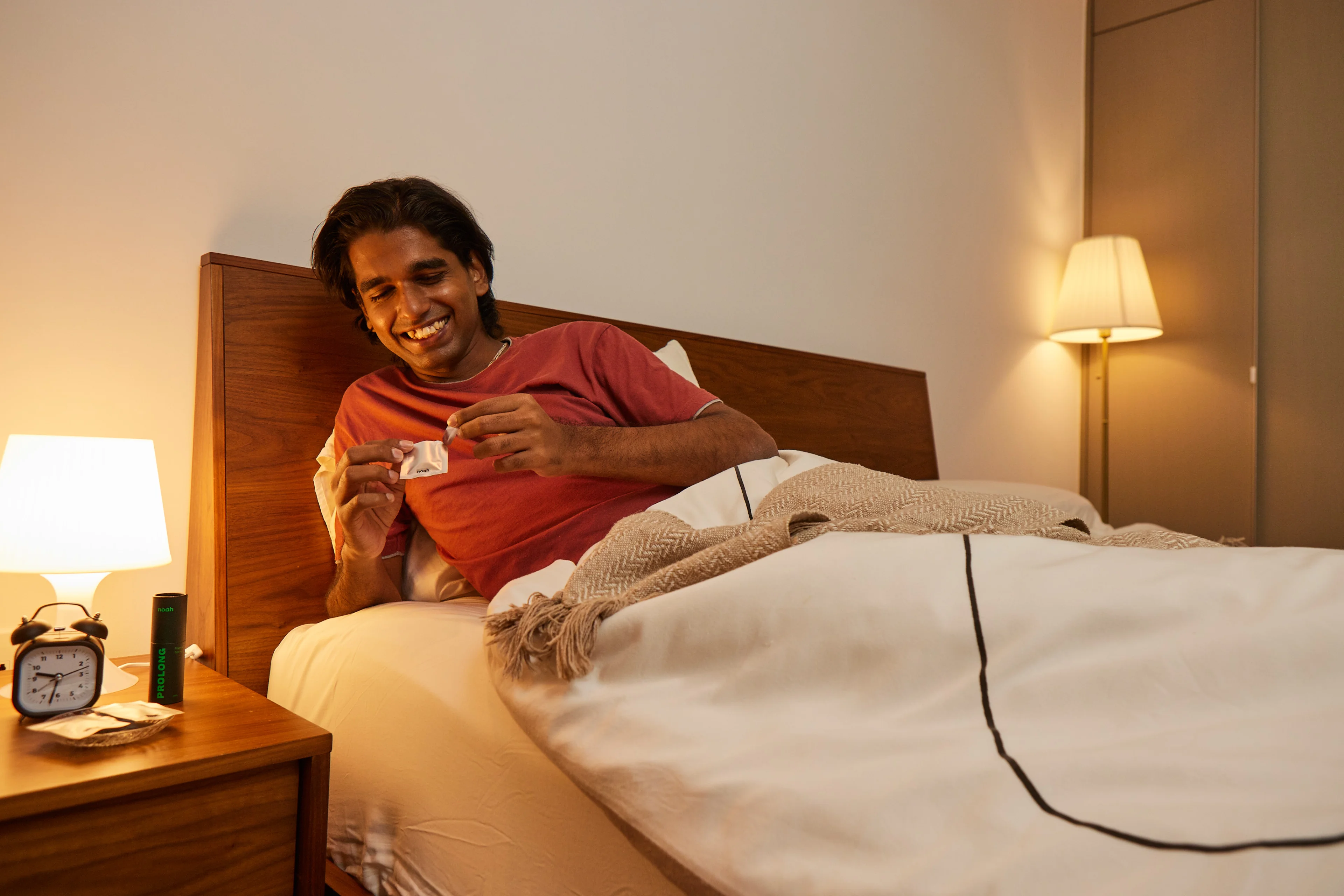 2 pfizer-branded Viagra 100mg pills on mint-green stands