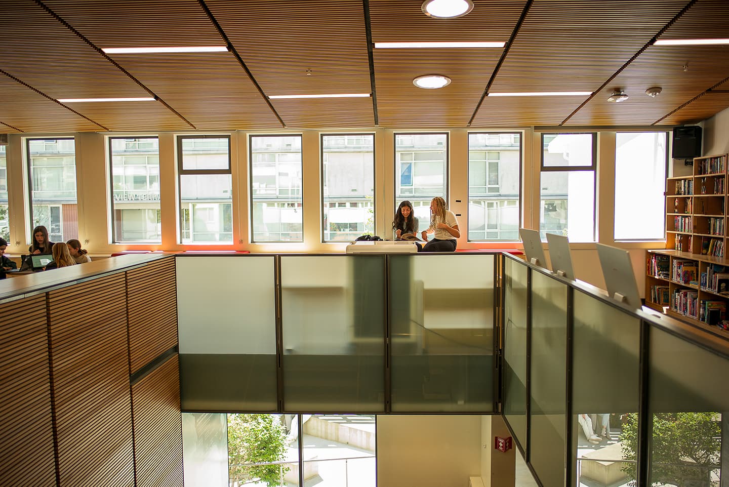Collaborative learning space reflecting spatial branding for adolescent engagement