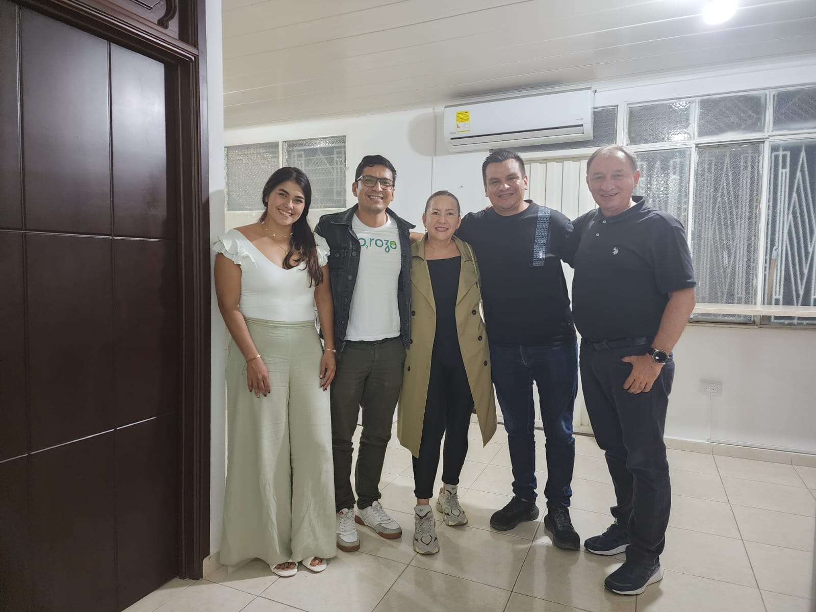 Equipo directivo y técnico de CORCRESER y organizaciones aliadas reunidos tras la firma del convenio de conservación en Santa Rosa del Sur.