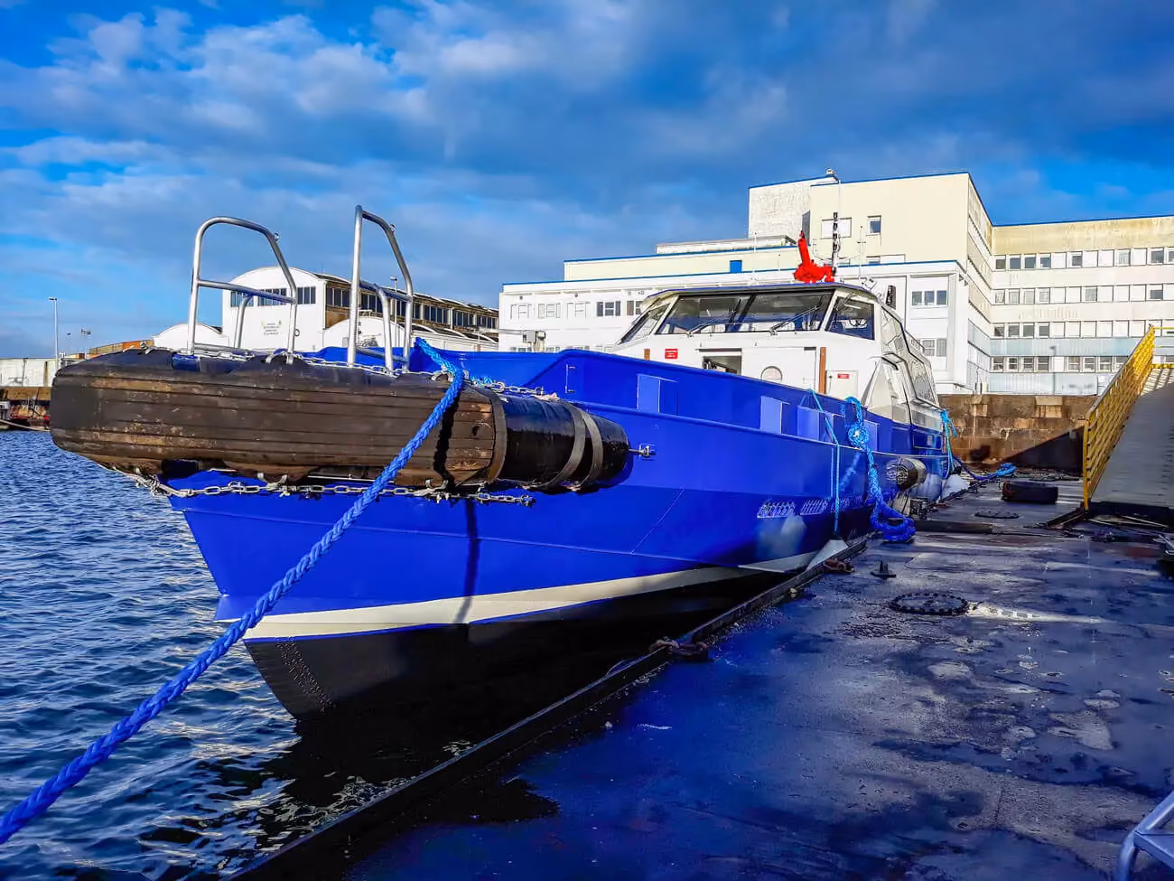 EFINOR ALLAIS CREWBOATS