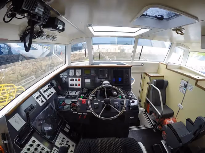 EFINOR ALLAIS CREWBOATS