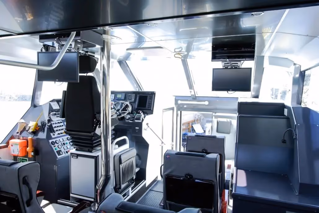 EFINOR ALLAIS CREWBOATS