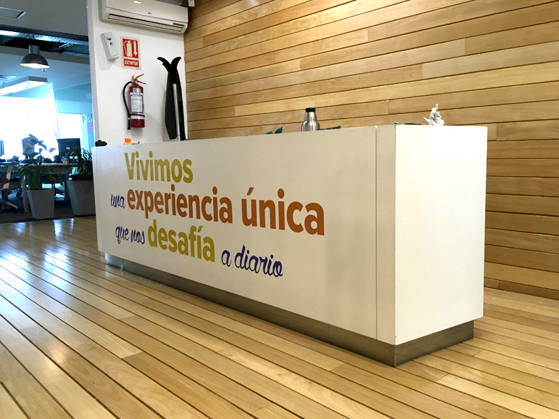 Cartelería para activación Mercado Libre