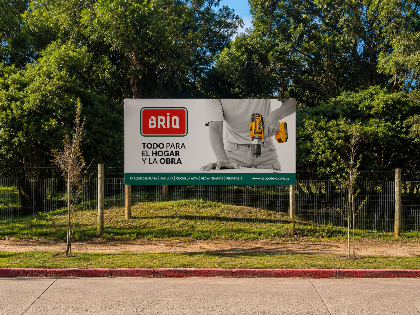 Cartel Vía Pública BRIQ