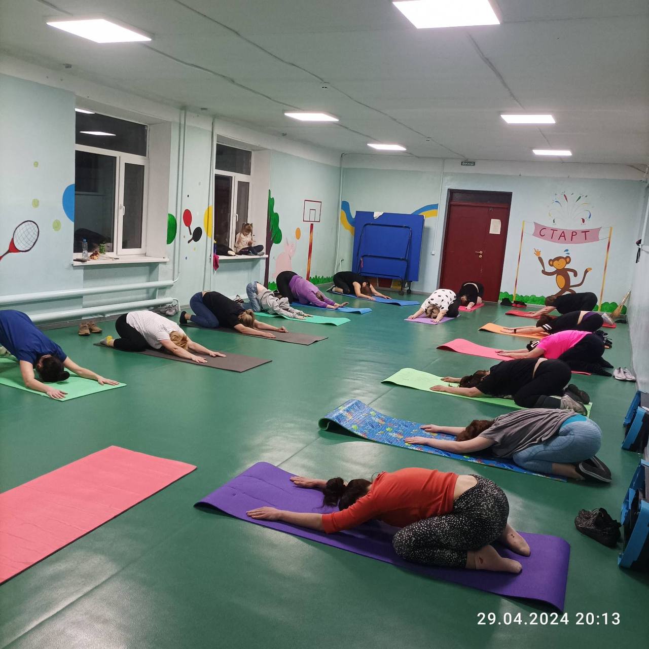 The Mezhyrich community in Dnipropetrovsk oblast organized active challenges and purchased sports equipment to stay healthy