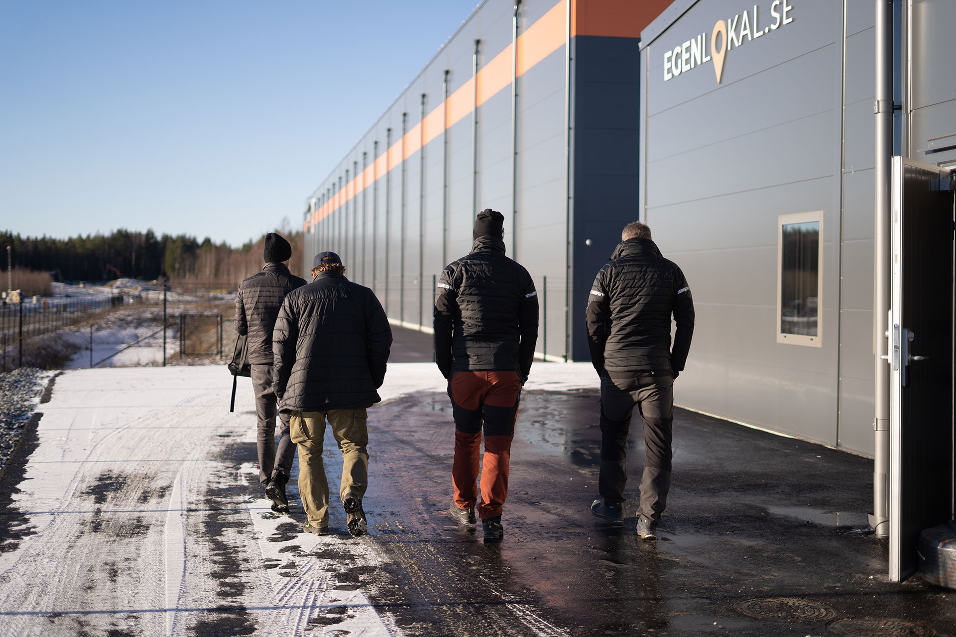 Erkak ayolni jinsiy aloqa qilishga kondiradi