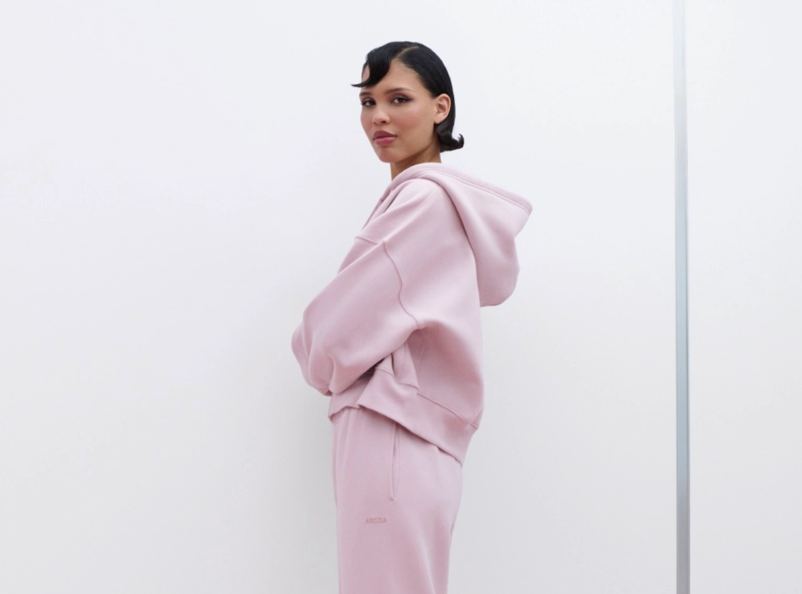 Nara Smith for Aritzia