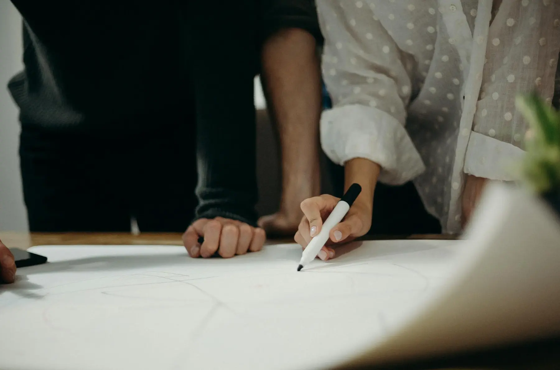 Logo Redesign Without Losing Brand Equity: The Playbook for a Low-Risk Refresh