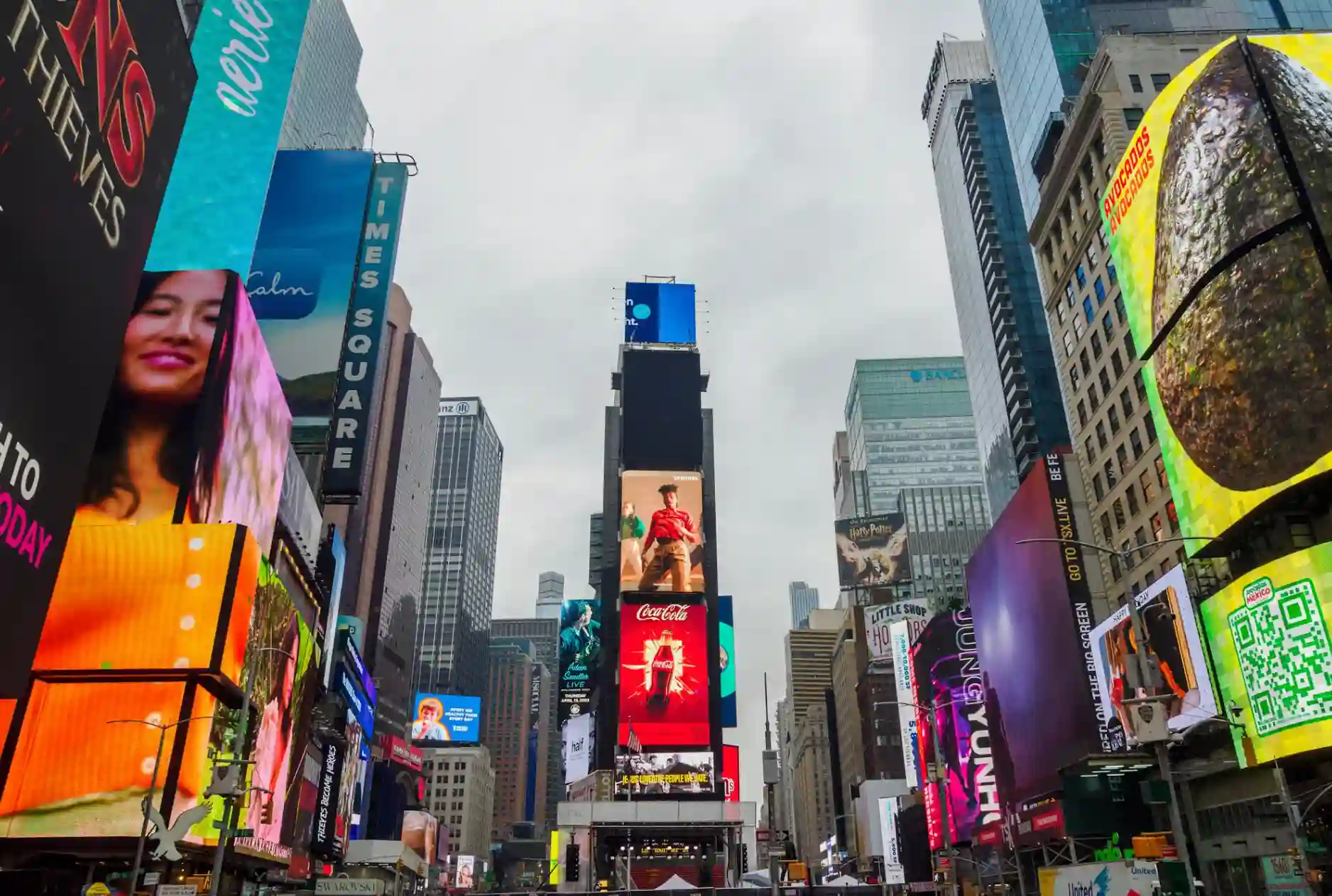 The Most Viral Billboard Ads Of All Time: 11 Iconic Billboards That Shook The World